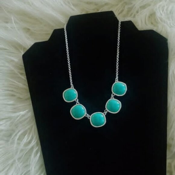 💃 Turquoise Pendant Western Chain Necklace. 🌴 - Picture 1 of 5